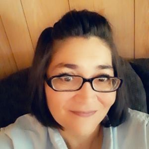 Meet your Posher, Debbie